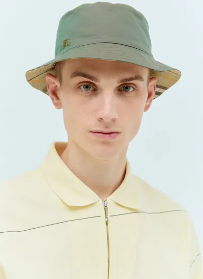 BURBERRY REVERSIBLE BUCKET HAT