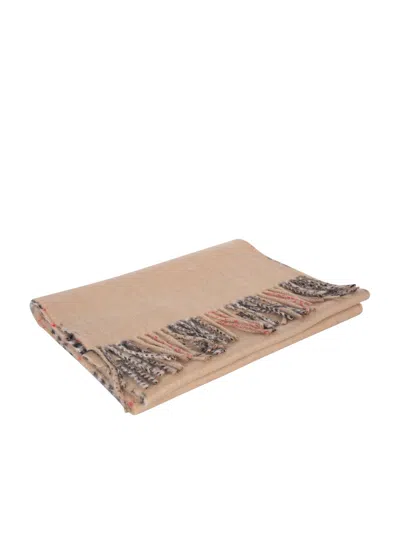 Burberry Reversible Cashmere Check Scarf In Beige