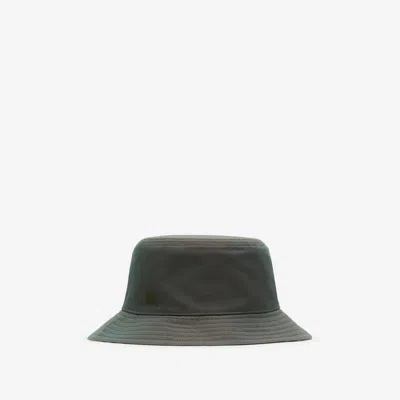 Burberry Reversible Check Bucket Hat In Antique Green