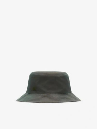 Burberry Reversible Check Bucket Hat In Brown
