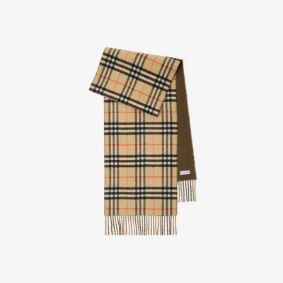 Burberry Reversible Check Cashmere Scarf In Nude & Neutrals