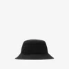 Burberry Vintage Check Reversible Bucket Hat In Black