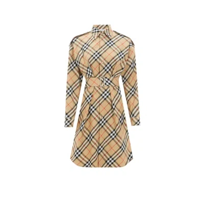 Burberry Robe Courte À Carreaux In Nude