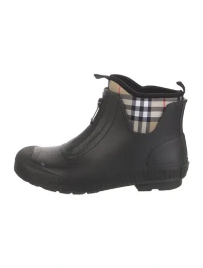 Pre-owned Burberry Rubber Boots In Black