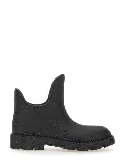 Burberry Rubber Marsh Stamp Low Boots In Black