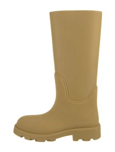 Pre-owned Burberry Rubber Rain Boots In Neutral