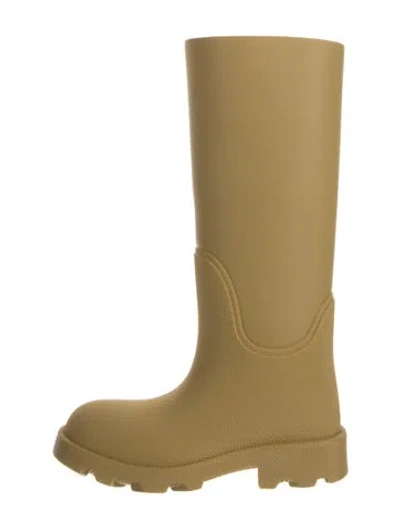 Pre-owned Burberry Rubber Rain Boots In Neutral
