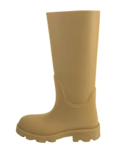 Pre-owned Burberry Rubber Rain Boots In Neutral
