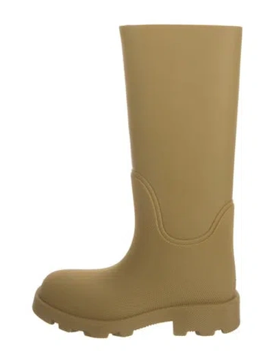Pre-owned Burberry Rubber Rain Boots In Neutral
