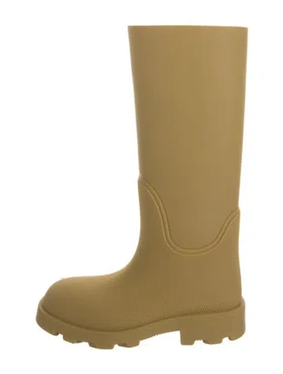 Pre-owned Burberry Rubber Rain Boots In Neutral