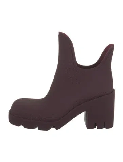 Pre-owned Burberry Rubber Rain Boots In Purple