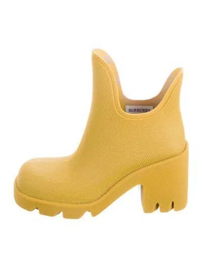 Pre-owned Burberry Rubber Rain Boots W/ Tags In Neutral