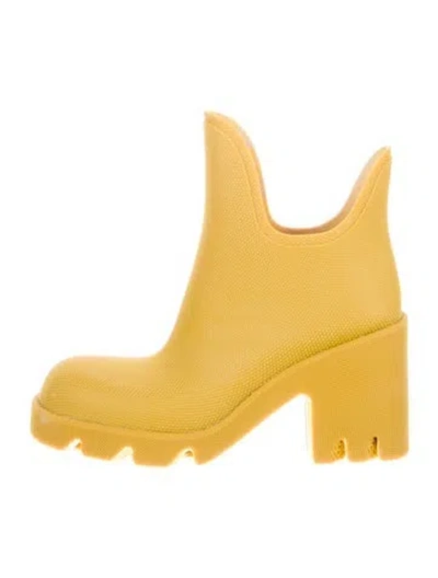 Pre-owned Burberry Rubber Rain Boots W/ Tags In Neutral