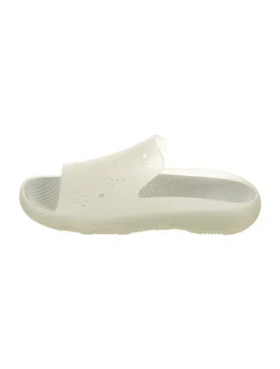 Pre-owned Burberry Rubber Slides In Neutral