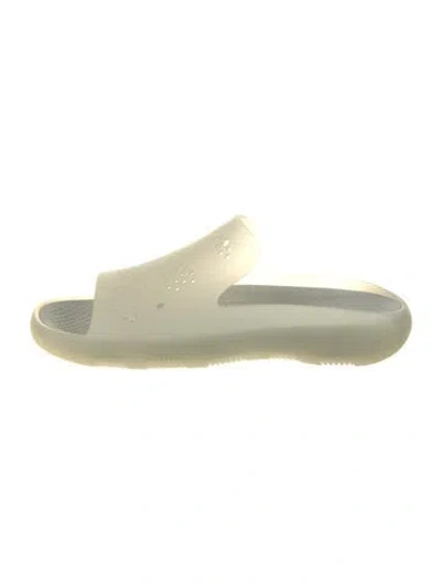Pre-owned Burberry Rubber Slides In Neutral