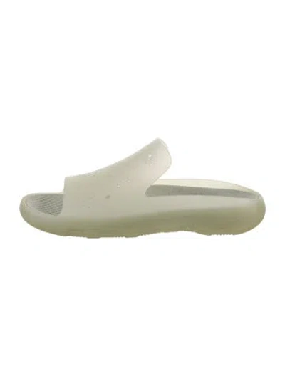 Pre-owned Burberry Rubber Slides In Neutral