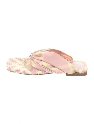 Pre-owned Burberry Satin Printed Flip Flops In Pink