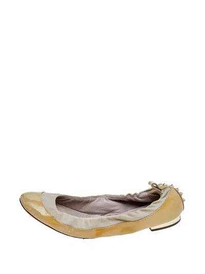 Pre-owned Burberry Scrunched Spiked Ballet Flats In Neutral