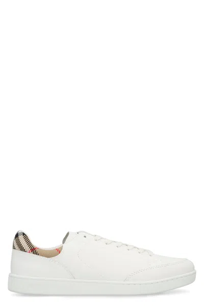 Burberry Set Sneakers In White Leather And Check