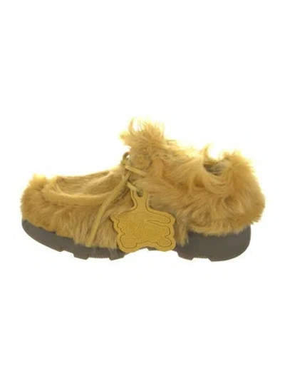 Pre-owned Burberry Shearling Sneakers In Yellow