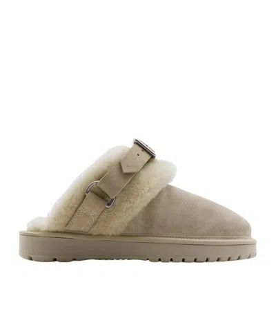 BURBERRY BURBERRY BUCKLE FASTENED SLIP-ON SHEARLING MULES