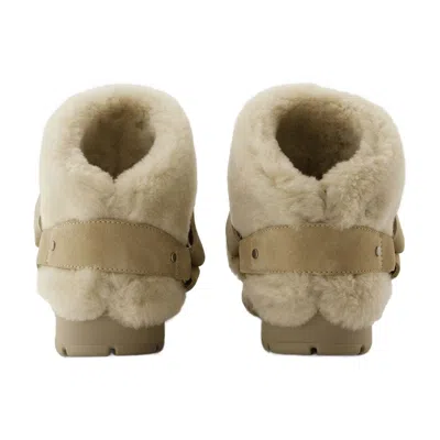 Burberry Shearling-lined Leather Boot In Neutral
