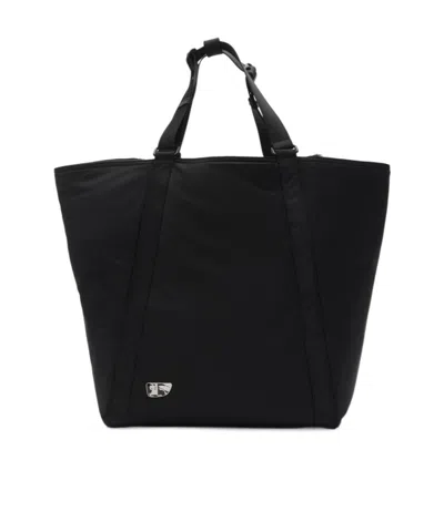 Burberry Shield Logo Detailed Tote Bag In Black
