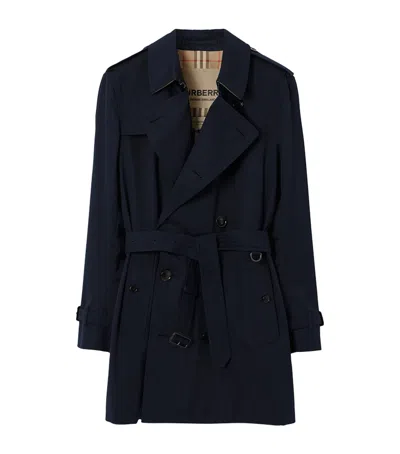 Burberry Short Kensington Heritage Trench Coat In Blue
