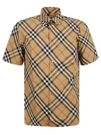 BURBERRY BURBERRY SHORT-SLEEVED CHECK SHIRT WITH BUTTON-DOWN FRONT