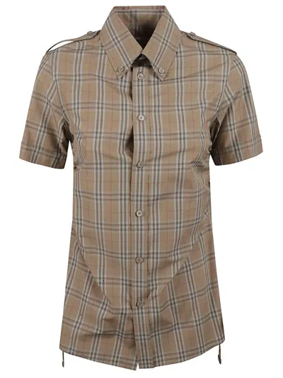 Burberry Short-sleeved Plaid Shirt With Structured Collar In Brown