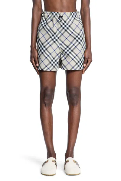 Burberry Shorts In White