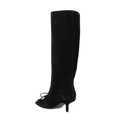 Burberry Simple Boots In Black