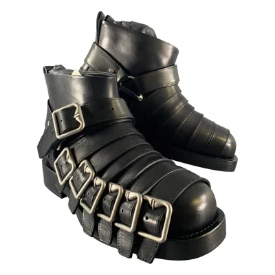 Pre-owned Burberry Size 7 Black Leather Pull On Boots