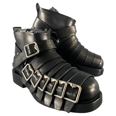 Pre-owned Burberry Size 8.5 Black Leather Pull On Boots