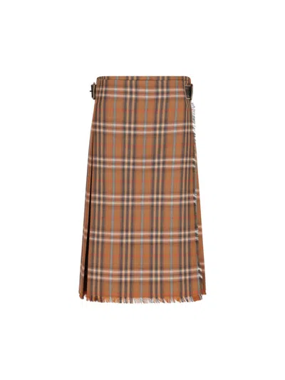 Burberry Pleated Skirt With Frayed Hem And Buckles In Brown