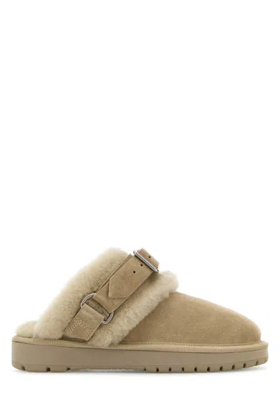 Burberry Slippers In Brown