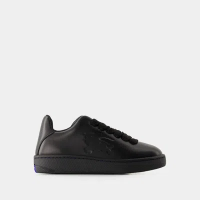Burberry Black Sneakers With Textured Rubber Sole In Gray