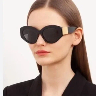 Pre-owned Burberry Sophia Sunglasses Black Cat Eye B4361 300187 Aso Madona In Gray