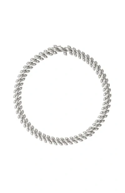 Burberry Spear Chain Necklace In Silver