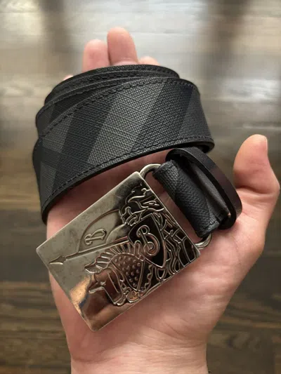 Pre-owned Burberry Square Buckle + Gray/black Belt