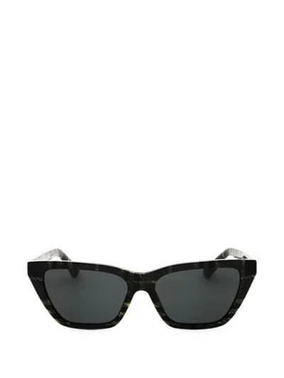 Burberry Square-frame Sunglasses In Black