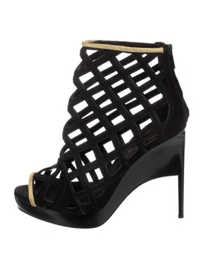 Pre-owned Burberry Suede Colorblock Pattern Pumps In Black