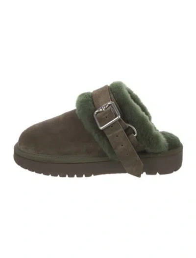 Pre-owned Burberry Suede Fur Trim Mules In Green
