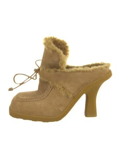 Pre-owned Burberry Suede Fur Trim Mules In Neutral