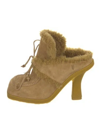 Pre-owned Burberry Suede Fur Trim Mules In Neutral