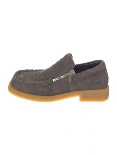 Pre-owned Burberry Suede Loafers In Gray