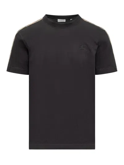 Burberry T-shirt In Black
