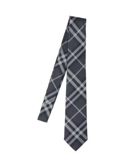 Burberry Tartan Tie