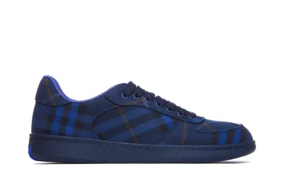 Burberry Plaid-pattern Sneakers With Textured Rubber Sole In Black