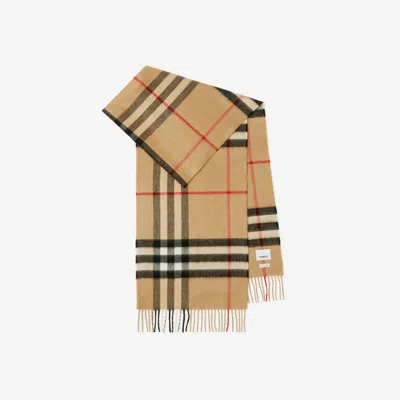 Burberry The  Check Cashmere Scarf In Archive Beige
